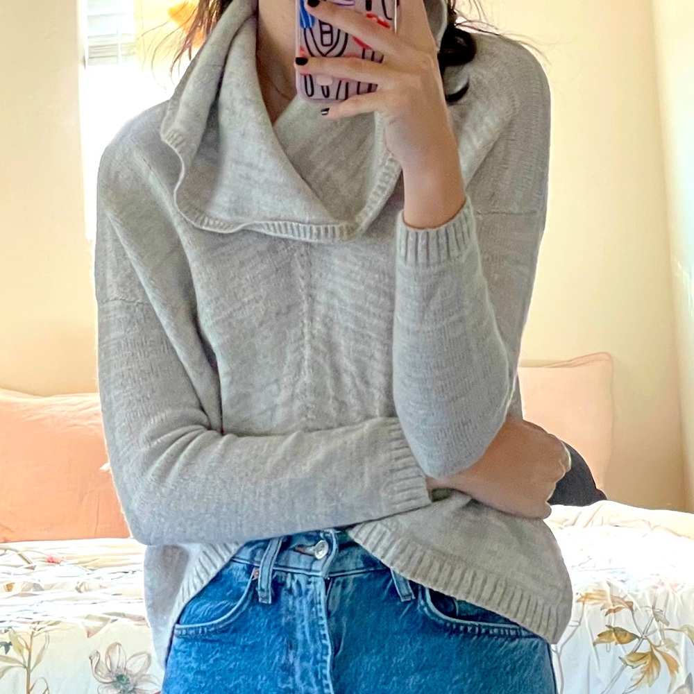 Cowl neck beige sweater